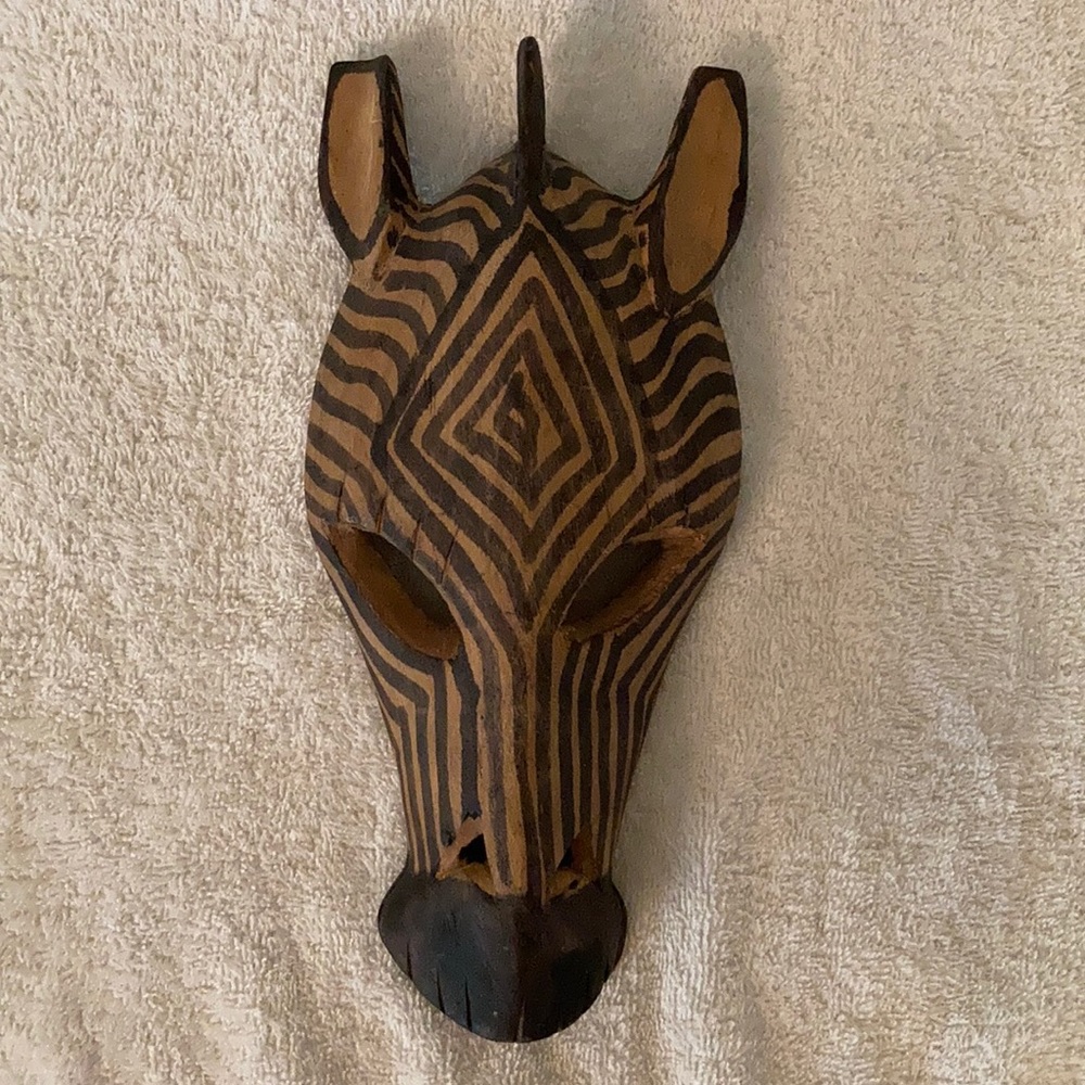 Zebra Sold! See Giraffe Only Listing Next Door! - Picture 3 of 13
